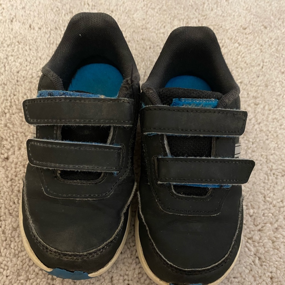 Adidas sneakers size 27 US 10K